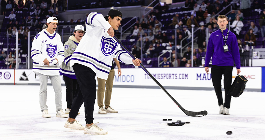 TommieHockey_920x487